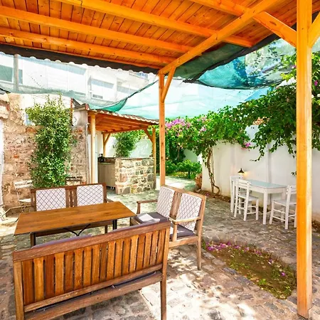 Iconic Stone Appartement *