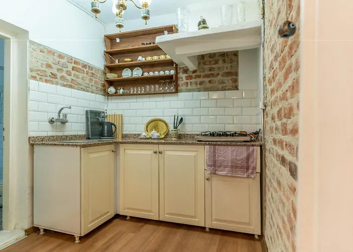 Iconic Stone Измир